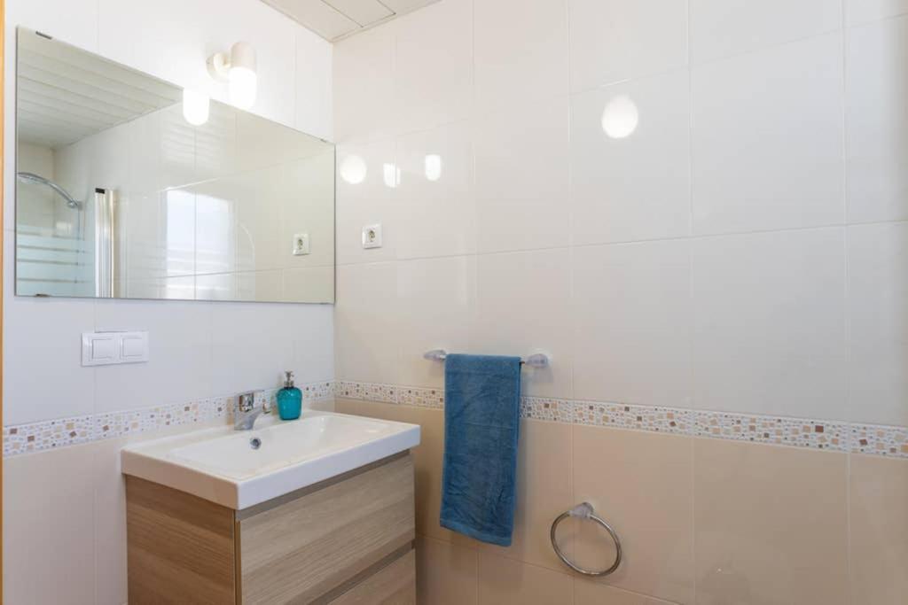 Apartment Avanti Alcantara Sol, Junto A La Playa Con Parking Gratis