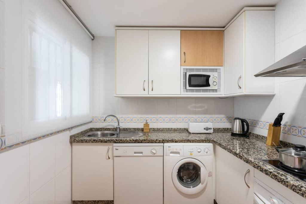 Avanti Alcantara Sol, Junto A La Playa Con Parking Gratis Apartment Fuengirola
